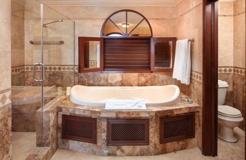 Diamond Valley Condo | The Beautiful Crane Resort