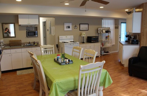 Spring City House | The Beautiful Maddie Lane Farm - Spring City, TN