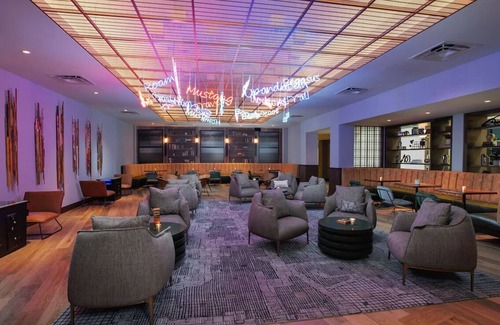 Northeast Dallas House | The Beeman Hotel, 2 Queen Beds Room Downtown! Live Music | 3 Units