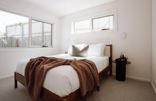 South Launceston House | The Bennett Loft, a modern Launceston hideaway