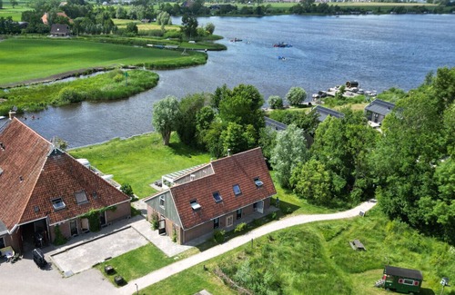 Grou House | The Berch Group House on Open Water