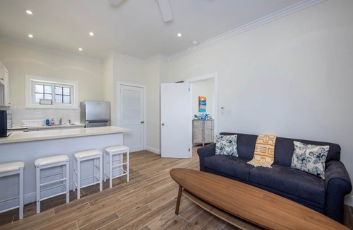 North Palmetto Point House | The Better Life & Cottage 5 Bedroom Home