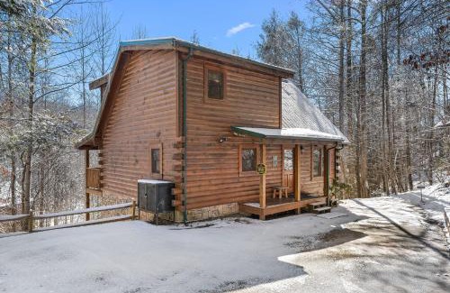 Black Bear Falls House | The Big Moose by Venture Smoky Mountains