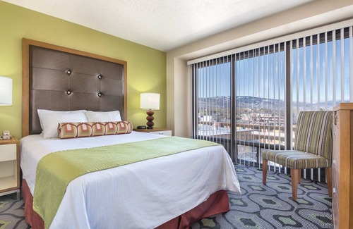 Downtown Reno Resort | The biggest little city in the world!