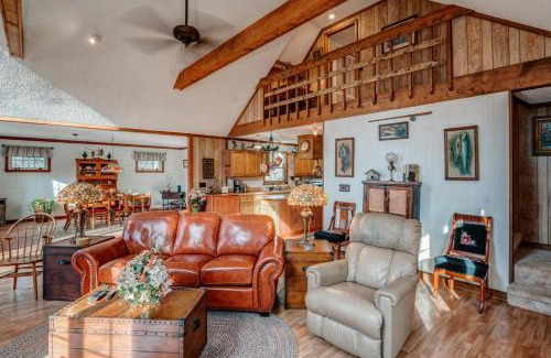 Sky Valley House | The Bird House
