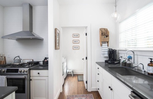 Blowing Rock House | The Blake on Main St- NEW LUXURY RENTAL ON MAIN STREET BLOWING ROCK