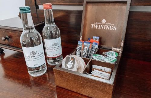 Woodstock Hotel | The Blenheim Buttery