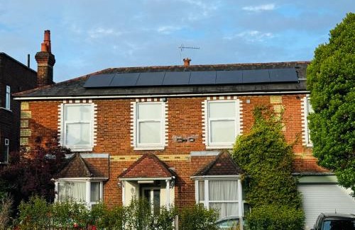 Southampton City Centre House | The Bliss 9 Home Stay, En-suite, Self check in with smart lock, Non Smoking Home in and out, Zero tolerance for noise after 11pm