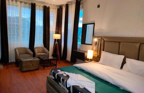 Bhimtal Hotel | The Blossom Glee