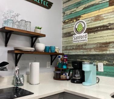 Sanford Apartment | The Blue Aztec