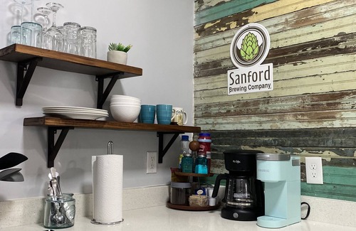 Sanford Apartment | The Blue Aztec