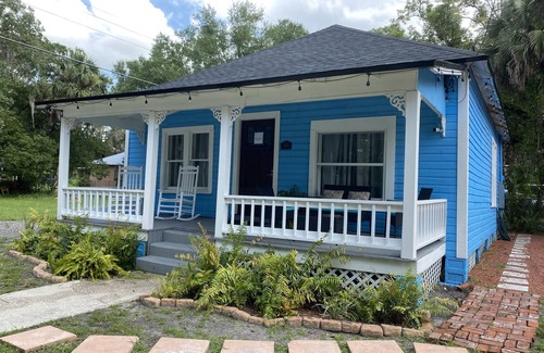 Sanford Apartment | The Blue Aztec