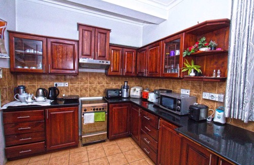 Negombo Hotel | The Blue Beach Guesthouse