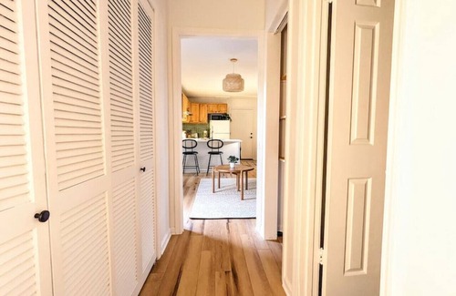Wade Hampton House | The Bo-Home · Bohemian Tiny Home - Walk to Starbucks!