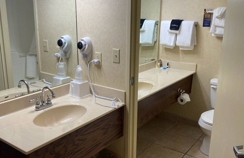 Branson Theater District Hotel | The Boardwalk Inn