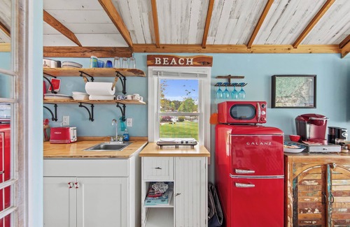 Selbyville Cottage | The Boathouse on the Creek