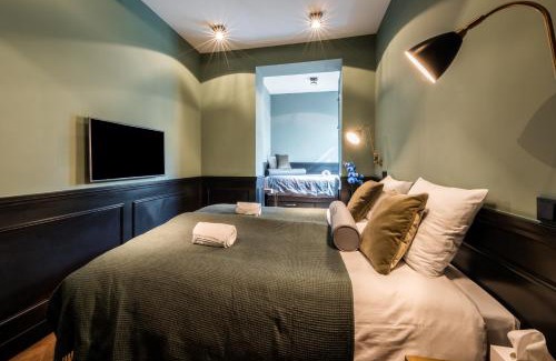 Grachtengordel-Zuid Hotel | The Bolster