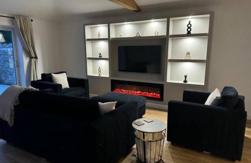 Weston-super-Mare Apartment | The Brambles bungalow