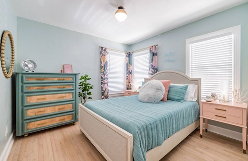 St. Petersburg - Clearwater House | The Breezy Bungalow, St. Pete FL.