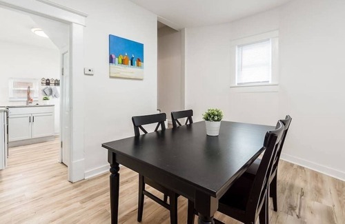 Olde Towne East House | The Brick Road Townhouse - 2 BR + Parking