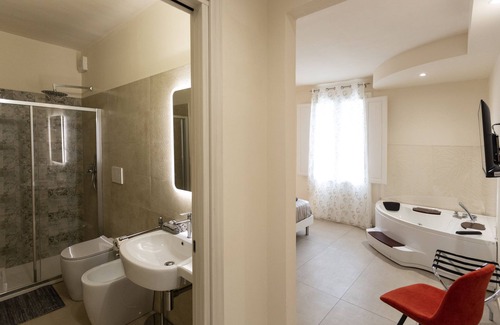 Pisa Bed & Breakfast | THE BRICKS B&B