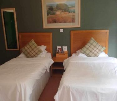 Durham Bed & Breakfast | The Bridge Hotel