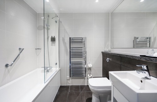 London Borough of Bromley Hotel | The Bromley Court Hotel