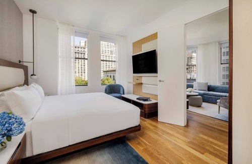 Midtown Hotel | The Bryant Park Hotel
