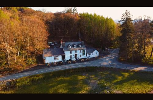 Llandderfel Hotel | The Bryntirion Inn