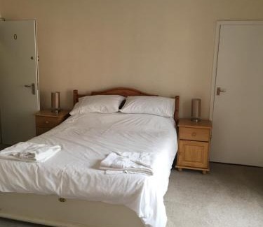 Richmond Hotel | The Buck Inn