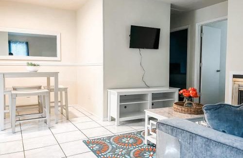 Tallahassee House | The Budget Friendly Home