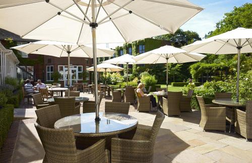 Gerrards Cross Hotel | The Bull