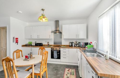 Ripley House | The Bungalow