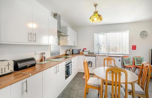 Ripley House | The Bungalow