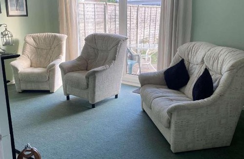 Dersingham House | The Bungalow