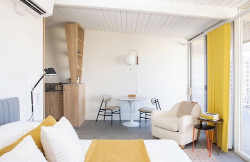 Joshua Tree Hotel | The Bungalows by Homestead Modern at The Joshua Tree Retreat Center