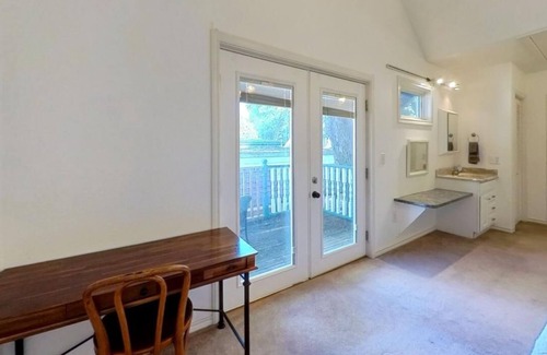 Heritage Apartment | The Buttercup Cottage