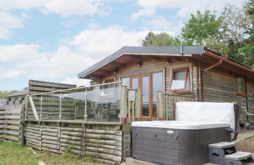Mawr House | The Cabin