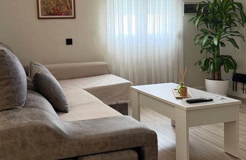 Argamasilla de Alba Apartment | The Cabinet