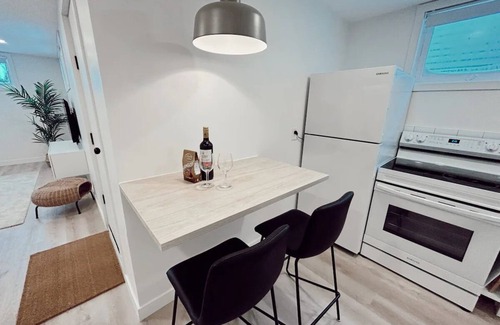 Fort St. John House | The California Suite
