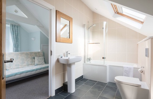 Solva Hotel | The Cambrian Inn