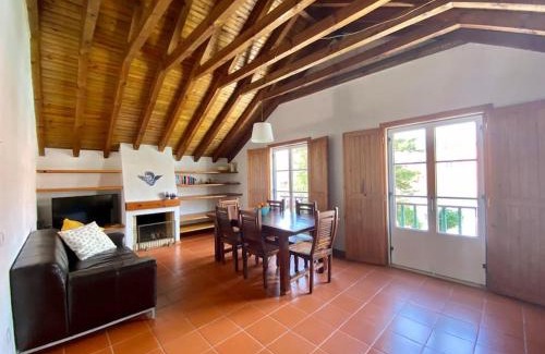 Sesimbra Apartment | The Captain’s House - 2min walking from the beach