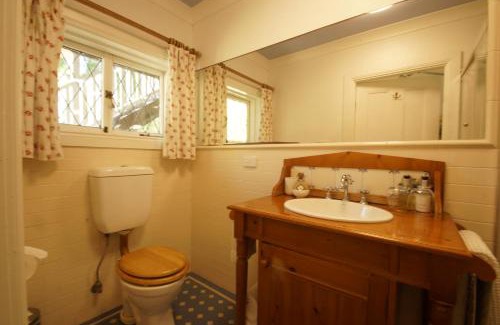 Pokolbin Hotel | The Carriages Boutique Hotel and Vineyard