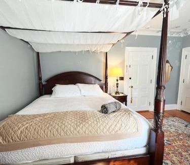 Port Dover Hotel | The Castle
