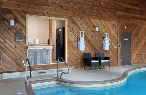 Rice Lake Cabin | The Castle on Lake Montanis - Indoor Pool & Arcade House