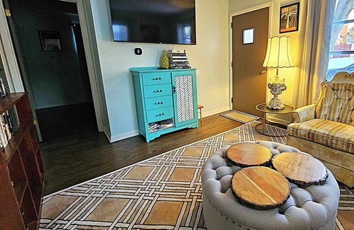 Dayton Apartment | The Castro