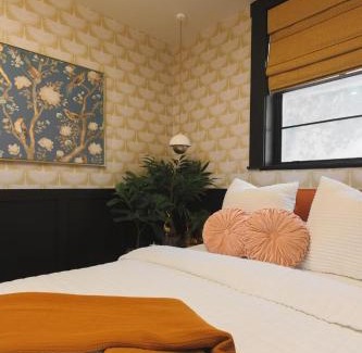 Downtown El Paso Apartment | The Cat's Meow Apt 1 Sunset Heights