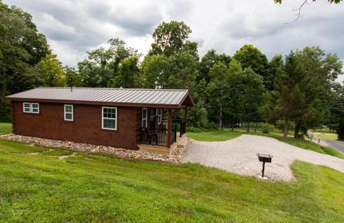 Millersburg Villa | The Cayo Cabin, Millersburg Ohio
