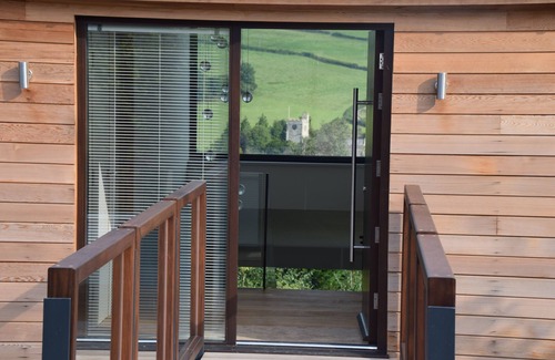Lyme Regis House | The Cedar House in Lyme Regis. Luxurious contemporary home, with a beach hut.