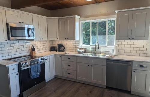 Otter Rock House | The Cedar House